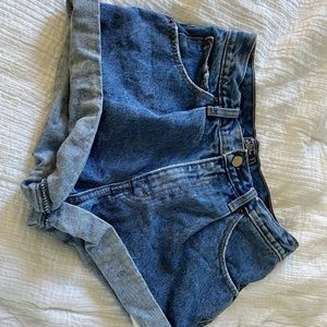 Abercrombie mom jean shorts